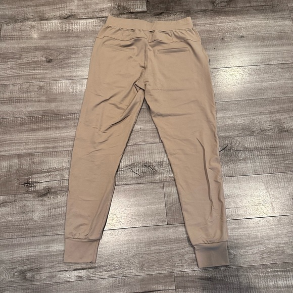 Alphalete Premium Joggers - Picture 2 of 4